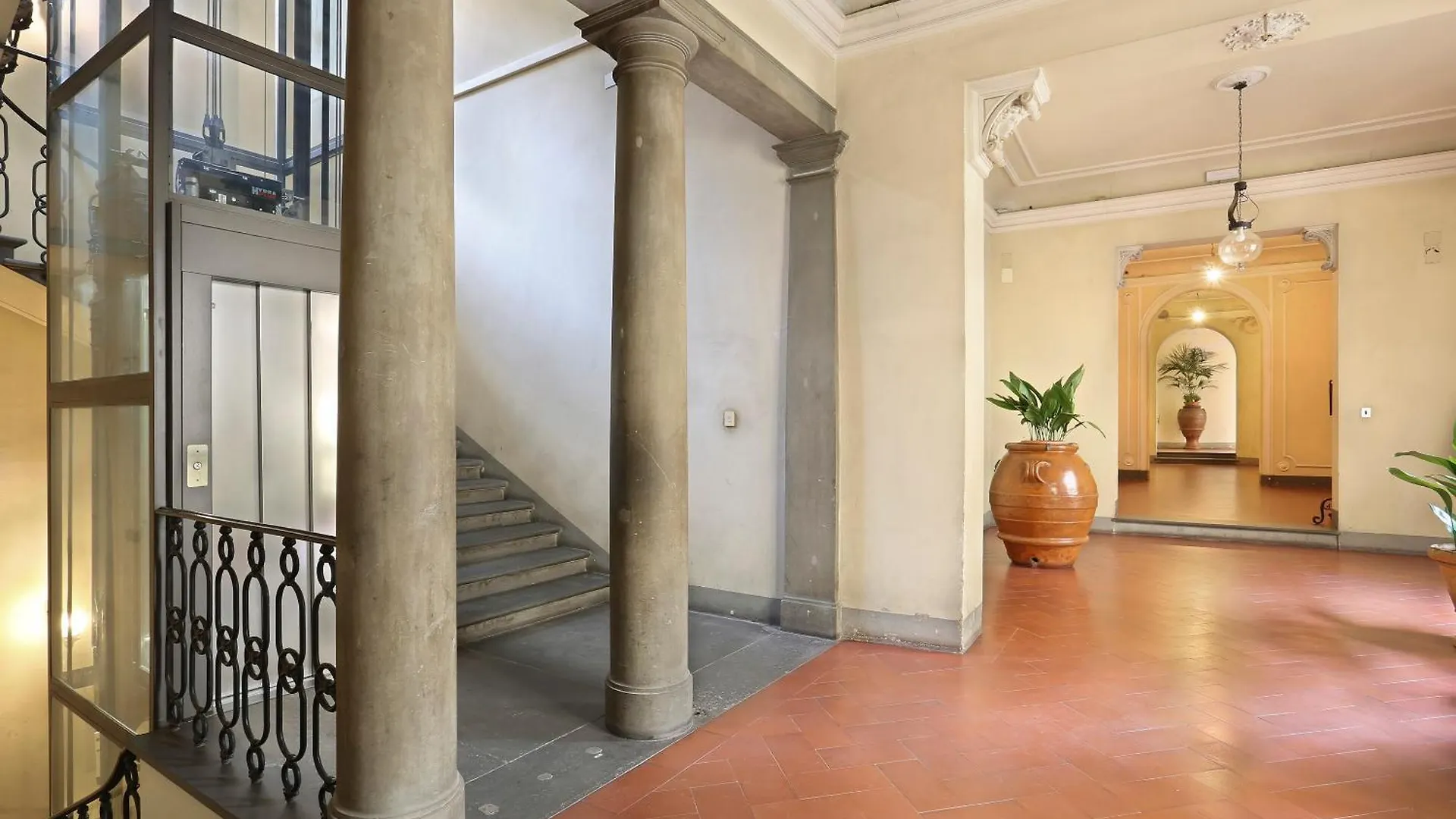 Palazzo Borghese Apartment With Panoramic Terrace Florence