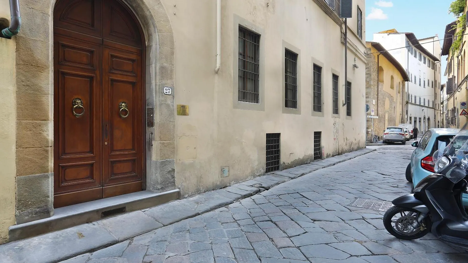 Palazzo Borghese Apartment With Panoramic Terrace location